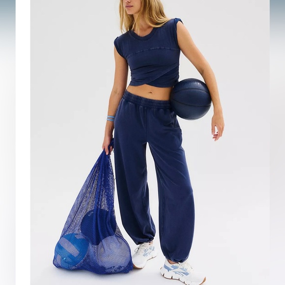 Free people movement HOT SHOT crossover t-shirt 1 only TOP navy blue NWOT - Picture 4 of 10